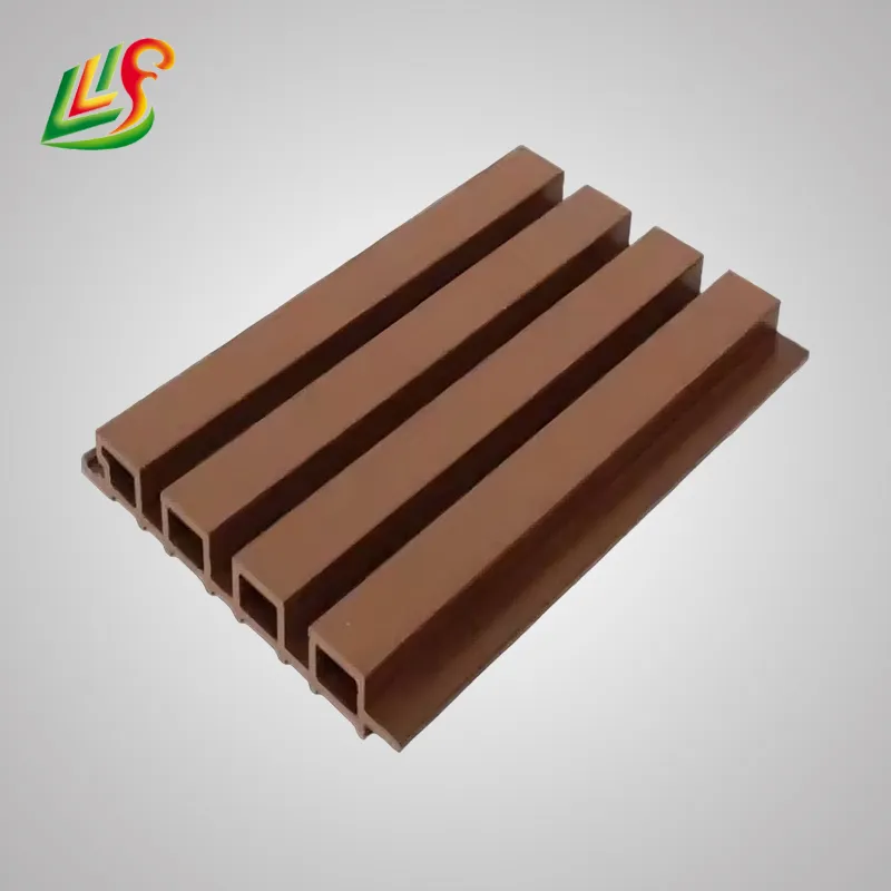 Vonkajší nástenný WPC panel